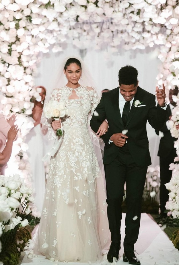 عارضة الازياء شانيل ايمان مع العريس