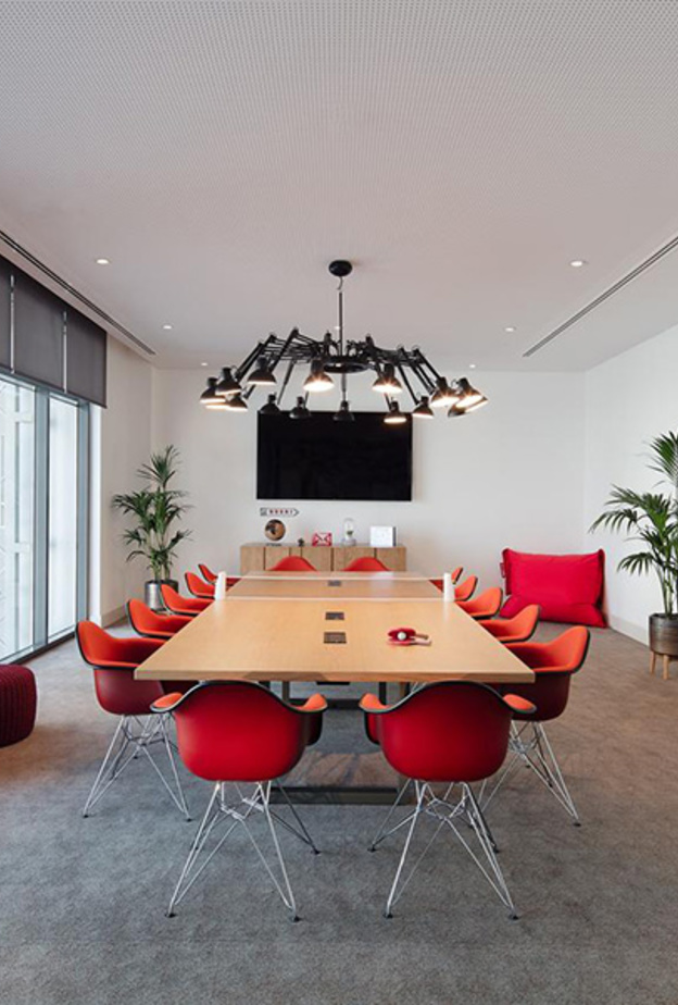 لتس ورك من e25 .. نقلة نوعية في مساحات العمل المشتركة في دبي