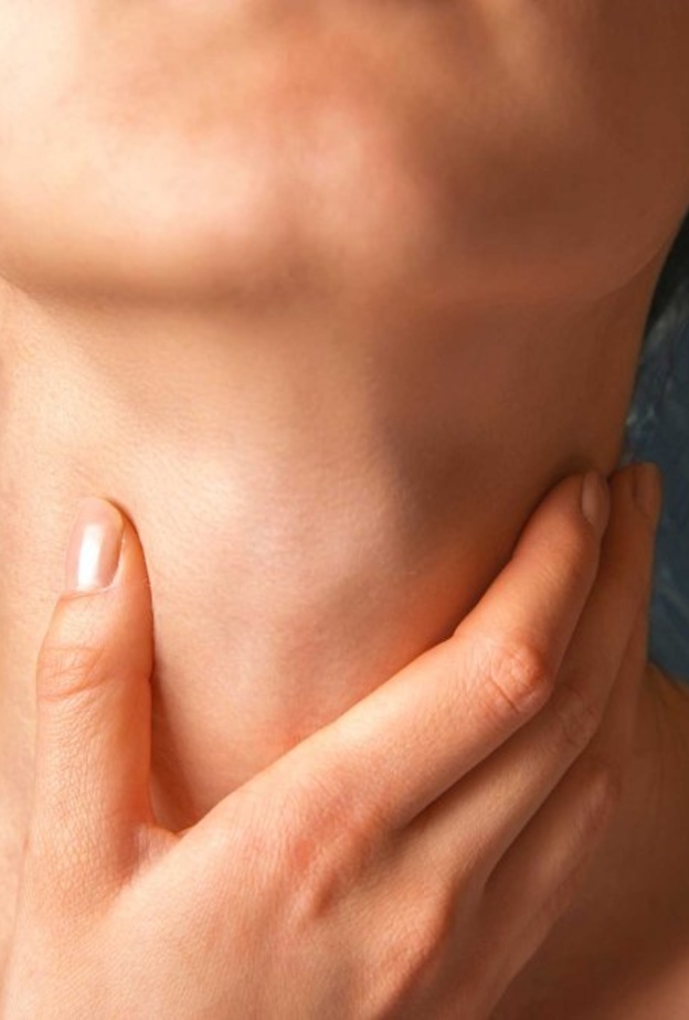 اعراض الحموضه في الحلق