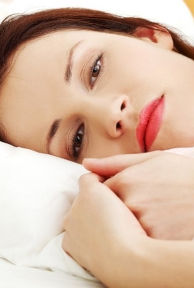 متلازمة تململ الساقين تسبب اضطرابات في النوم