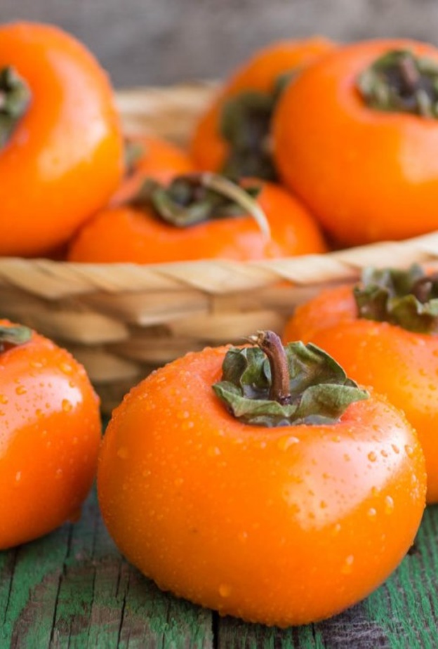 فاكهة الكاكا تعزز مناعة الجسم