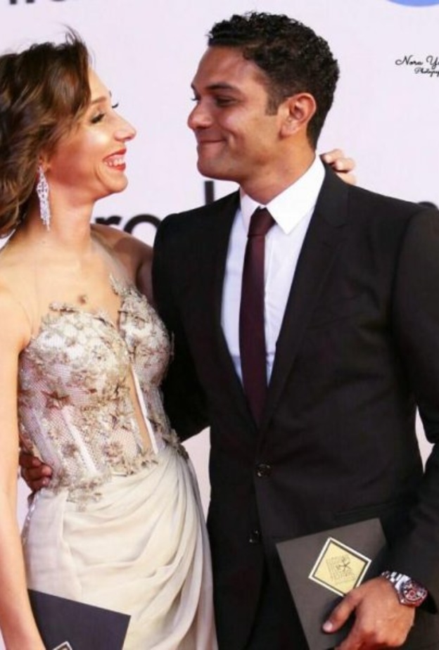 اسر ياسين وزوجته