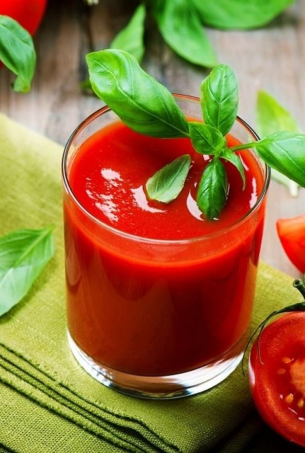  فوائد عصير الطماطم للرجيم