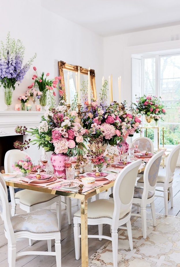 الورود الملونة تزين عرسك الصيفي.