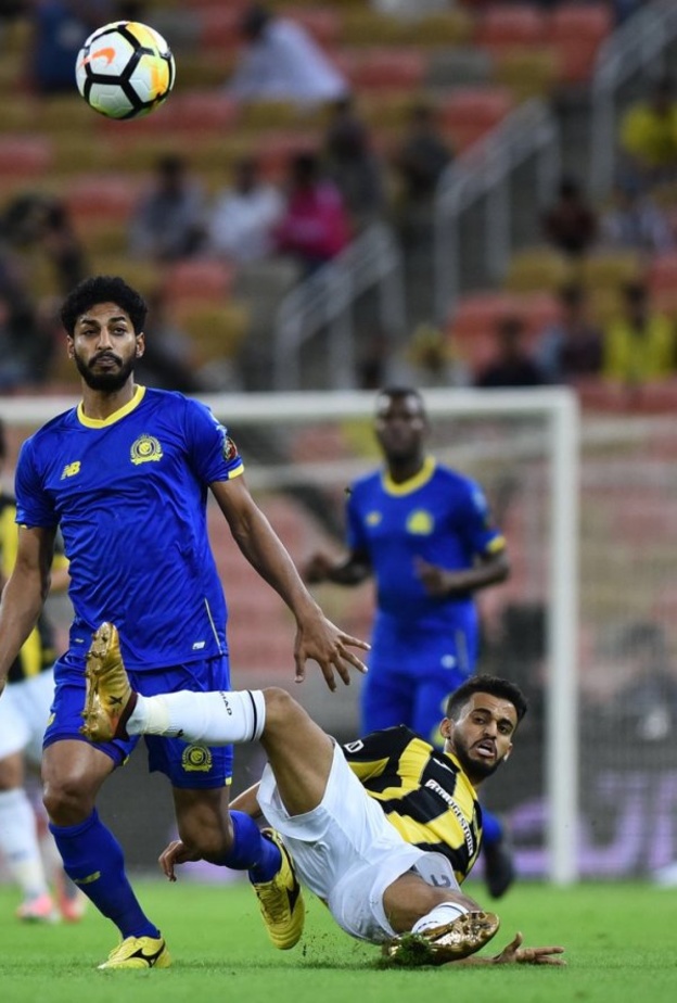 شوط أول متعادل بين النصر والاتحاد في الدوري السعودي