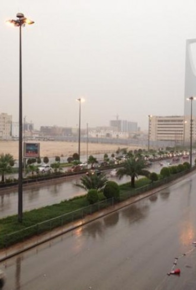 الأرصاد حذرت من سقوط الامطار على الرياض