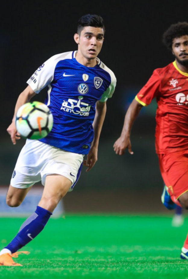 الهلال سجل وأضاع ركلة جزاء.