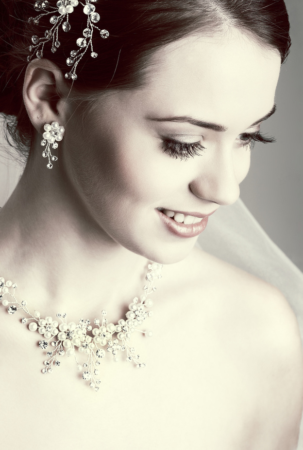 رموش العروس الجذابة