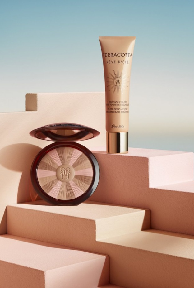  TERRACOTTA LIGHT من Guerlain.. البودرة المعزّزة للاسمرار من أجل تألّق حيوي