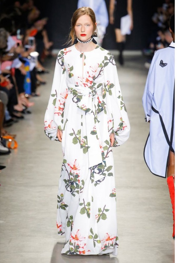 أبرز موديلات فساتين محجبات أنيقة لعيد الأم