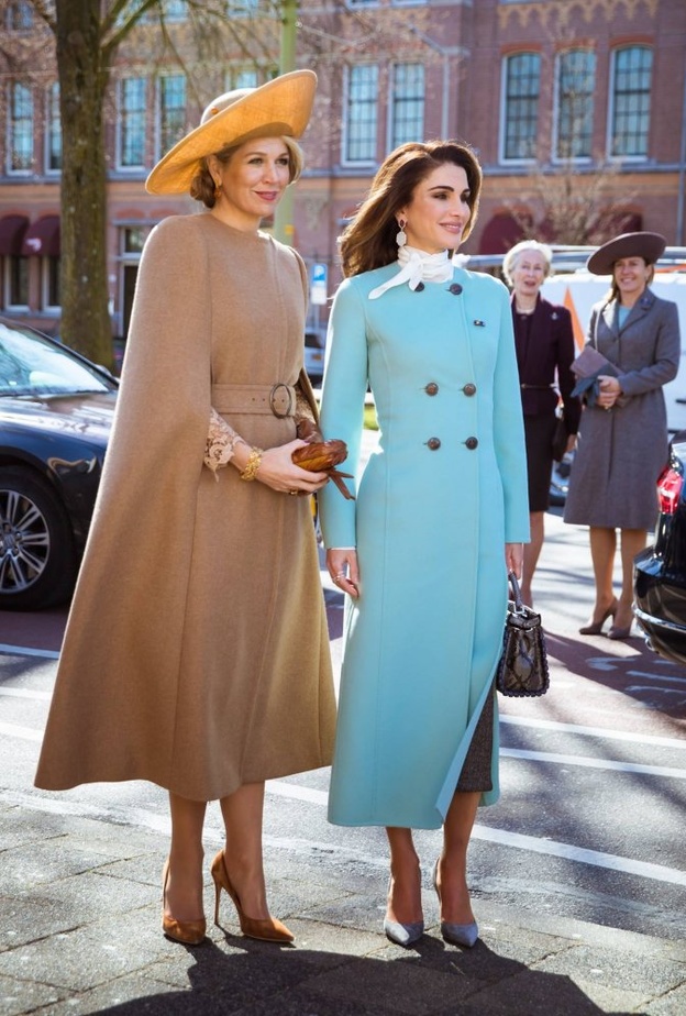 اناقة المكلة رانيا والملكة ماكسيما بمعاطف فاخرة