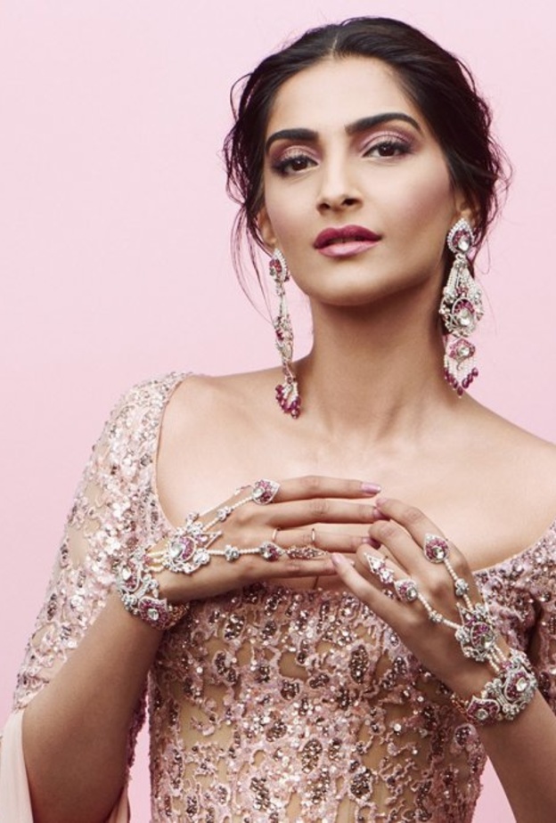 سونام كابور تستعد لتصوير فيملها الجديد