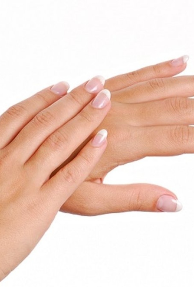 فتح الحروق المنتفخة يخفف الألم