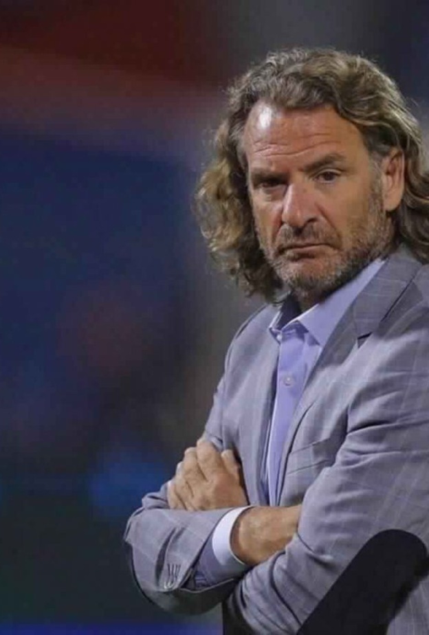 كارينيو قاد النصر إلى لقب الدوري السعودي وكأس ولي العهد