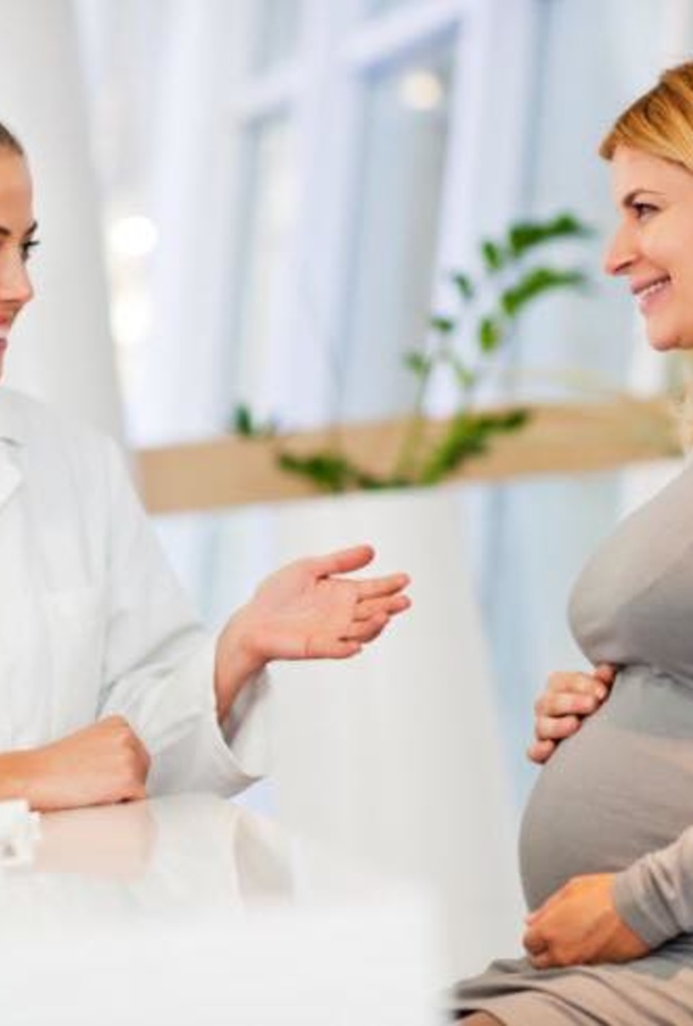 اسباب الإفرازات المهبلية في بداية الحمل 