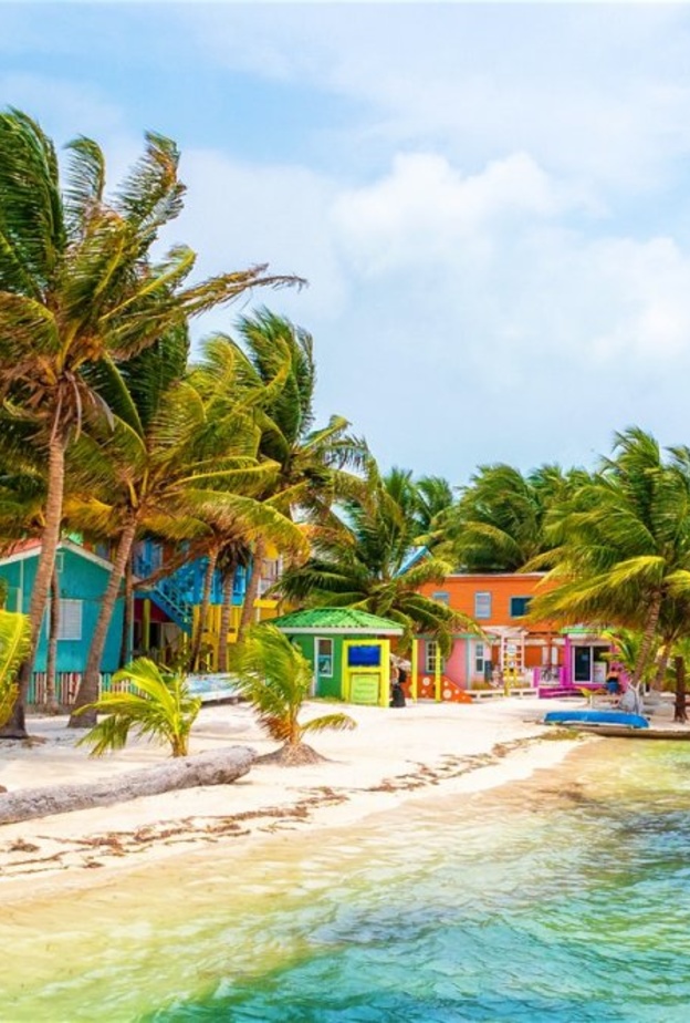 لانسينسيا Palancencia احدى افضل الشواطئ في العالم لشهر العسل في جزيرة