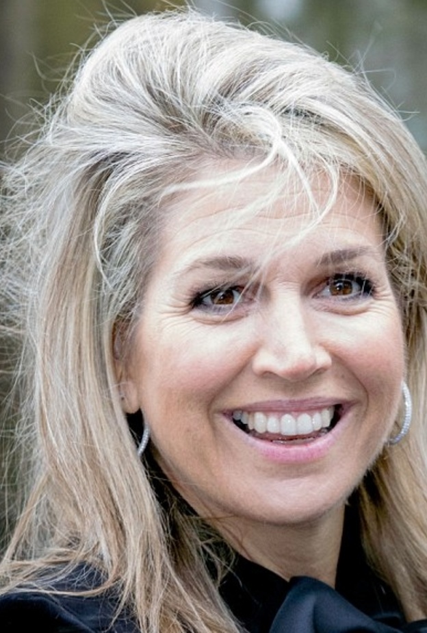 الملكة ماكسيما في إطلالة غير معتادة