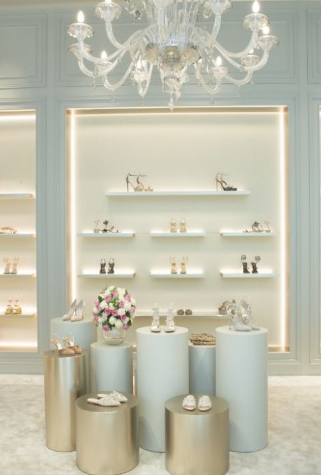 متجر رائد جديد لرينيه كوافيلا في دبي