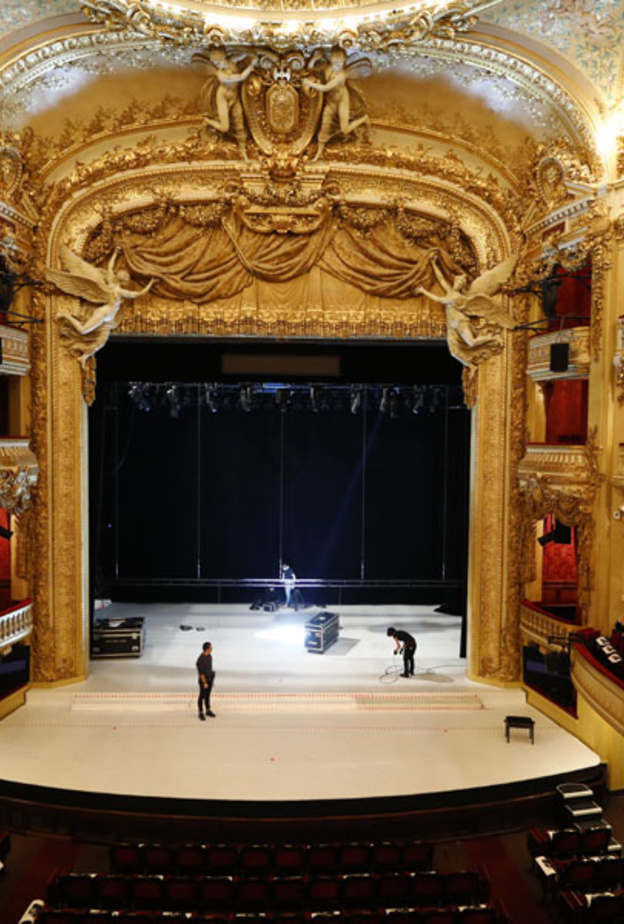 لقاء حصري لـ"هي" مع الرئيس التنفيذي لـ Boghossian والمصمم Stephane Rolland