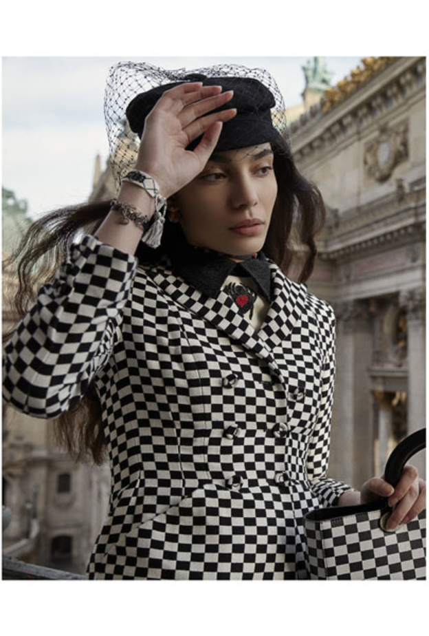 جلسة تصويرية خاصة بـ"هي" من ديور  Dior