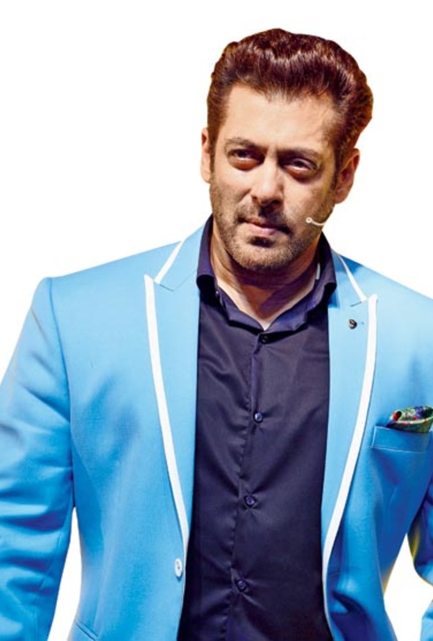 صورة طريفة لـ سلمان خان وكاترينا كيف وهما يتناولان القهوة من نفس الكوب