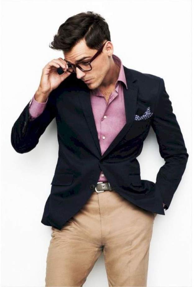 اطلالات جذابة وأنيقة بأساليب مختلفة وراقية بمناديل الجيب.