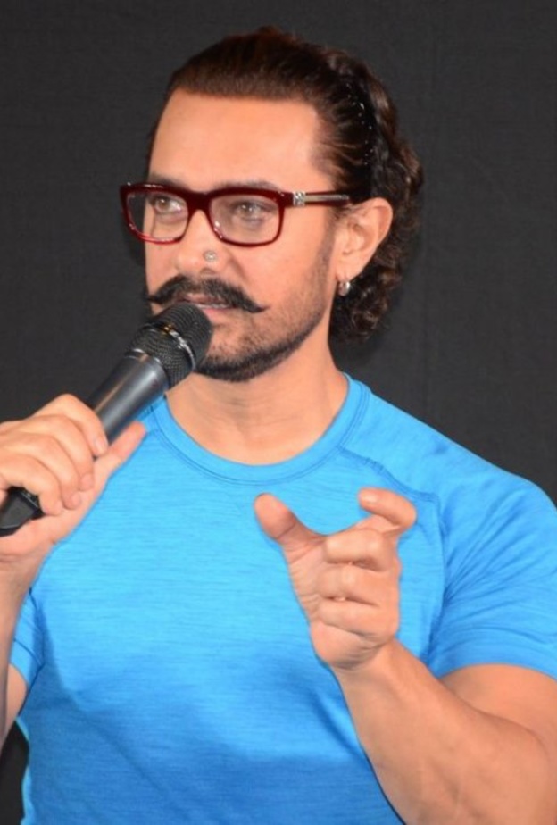 ما الخاصية المميزة التي توجد في حساب عامر خان على الإنستغرام