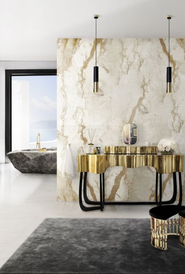 الذهبي و الأبيض في ديكور الحمامات