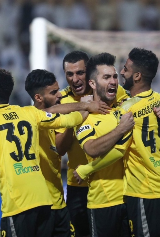 شوط أول متكافئ بين الاتحاد والباطن