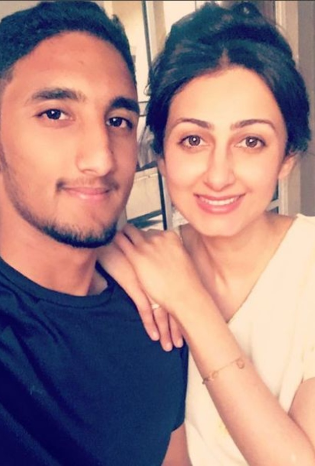 النجوم يشوقون الجمهور على احدث اعمالها