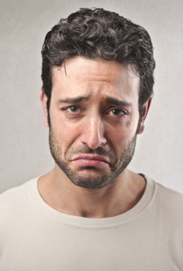 رجل برج الحوت يعرف ما يدور في حياة كل امرأة مرّت بحياته حتى بعد الانفصال عنها