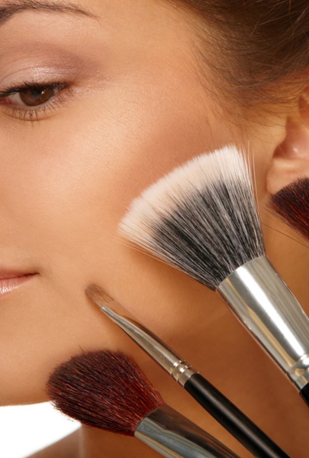 حافظي على فرش المكياج نظيفة