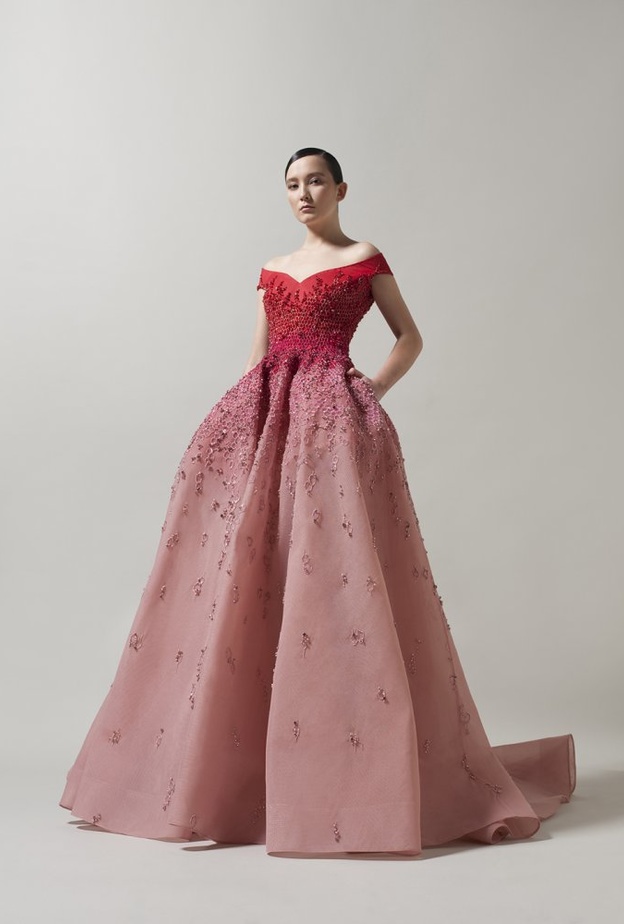 فستان خطوبة باللون البرتقالي لعروس الربيع من مجموعة جورج شقرا