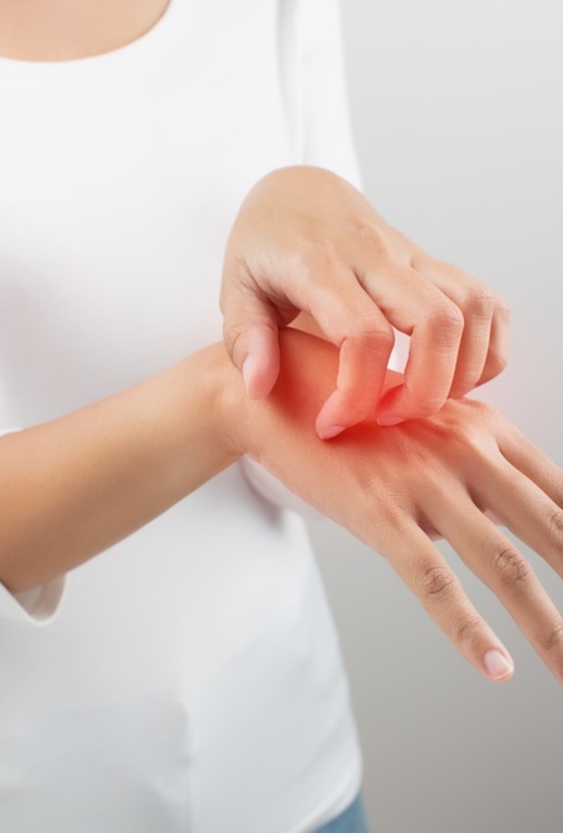 ماهي اسباب حكة اليدين