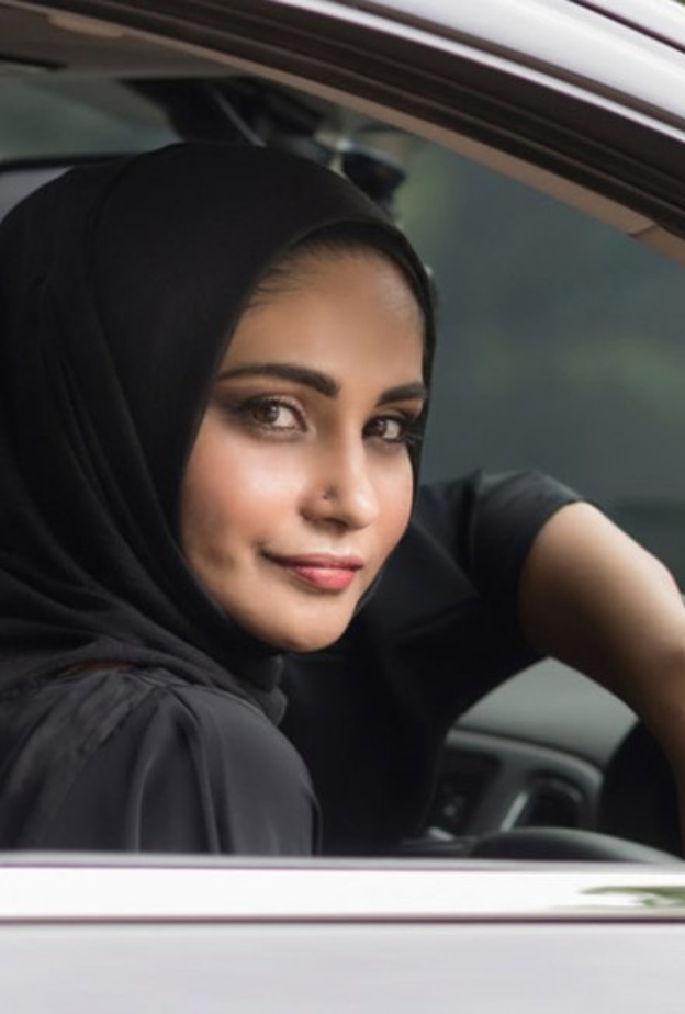 منتدى تنقلي بأمان لتوعية السيدات بالقيادة الآمنة