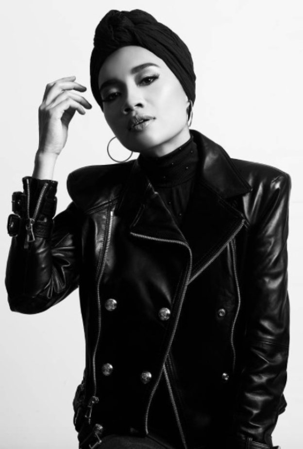 راقية وأنيقة بأسلوب كلاسيكي باللونين الأساسيين الأبيض والأسود