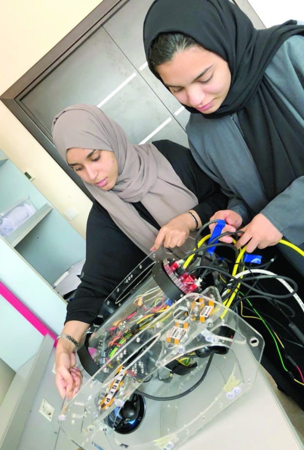 المسابقة العربية للغواصات الآلية