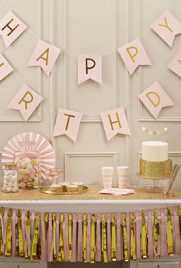 ديكور مخصص للبنات بمناسبة أعياد الميلاد 