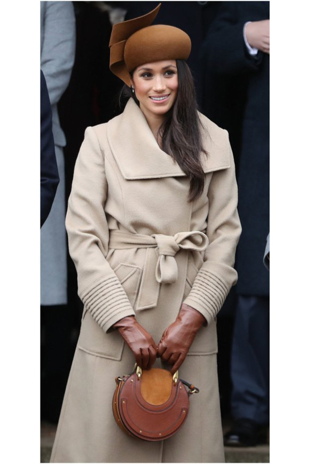 موديلات شنط ميغان ماركل الزيتية من دار Strathberry