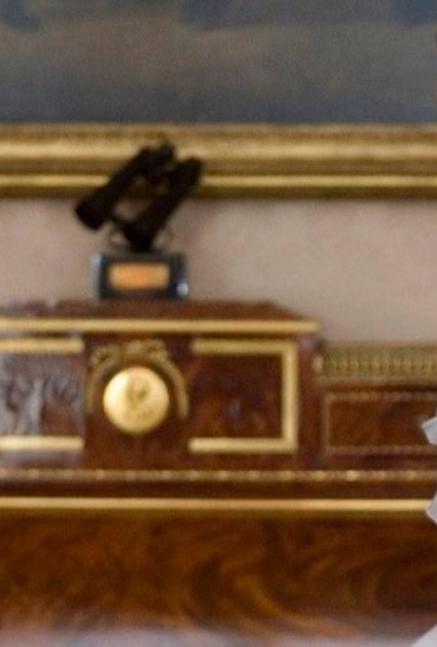 أنجلينا جولي والملكة إليزابيث الثانية