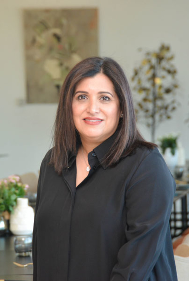 سيناء الحميضي سيدة أعمال كويتية 