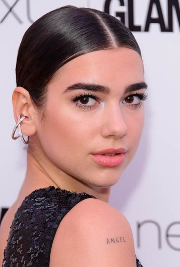 Dua lipa مكياج 2 وتسريحات شعر 2018