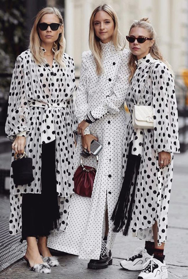 صندل كعب من Dolce & Gabbana