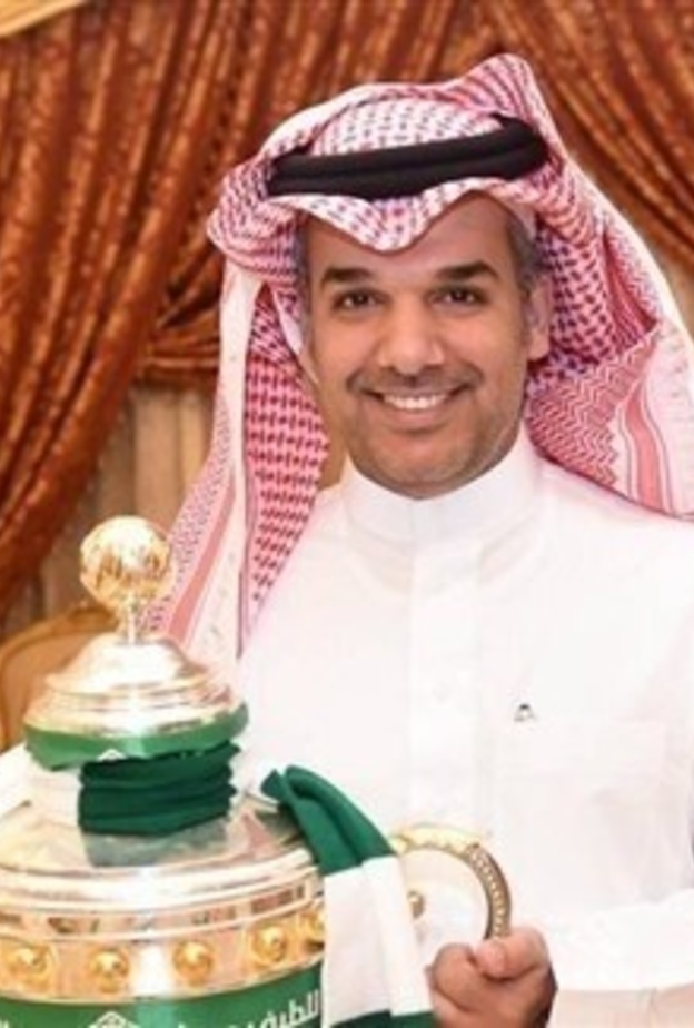 ماجد النفيعي رئيسا للأهلي ومدرب عالمي في الطريق