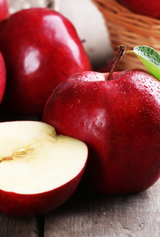 التفاح يمنع تكون حصوات الكلى