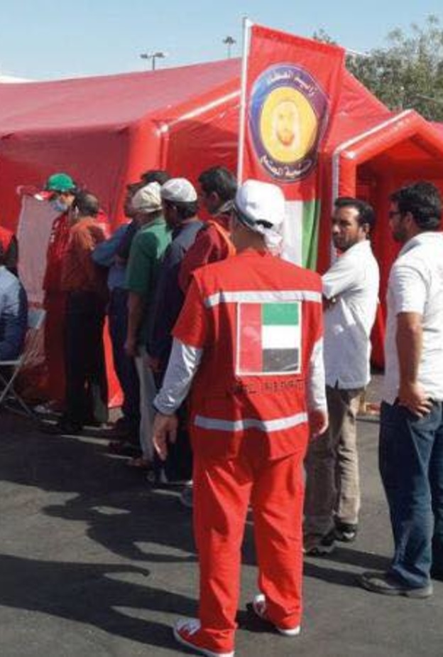 عيادات زايد تعالج آلاف العمال في إمارات الدولة 