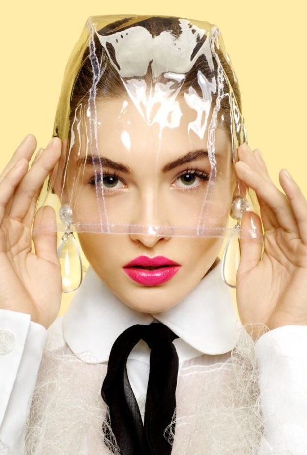 حزام خصر باللون الاخضر الشفاف من