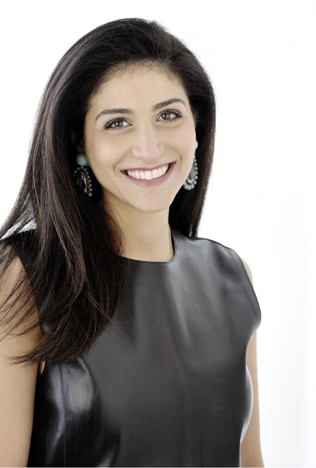 لقاء موقع هي مع ياسمين هيميرلي Yasmin Hemmerle