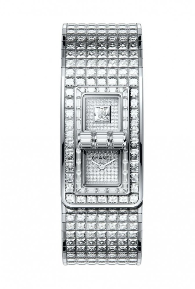 ساعة شانيل من Mademoiselle Privé مثمنة بالماس.
