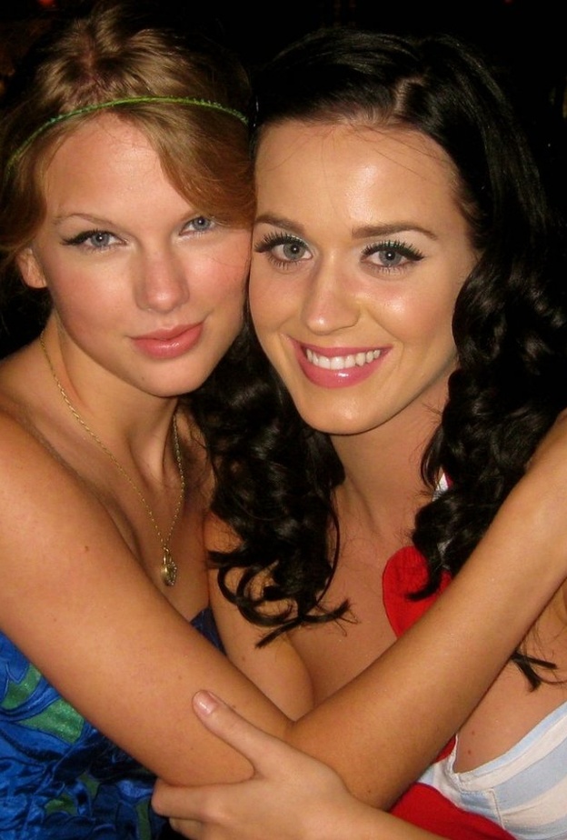 وجود خلافات بين ميغان ماركل (Kate Middleton) وكيت ميدلتون